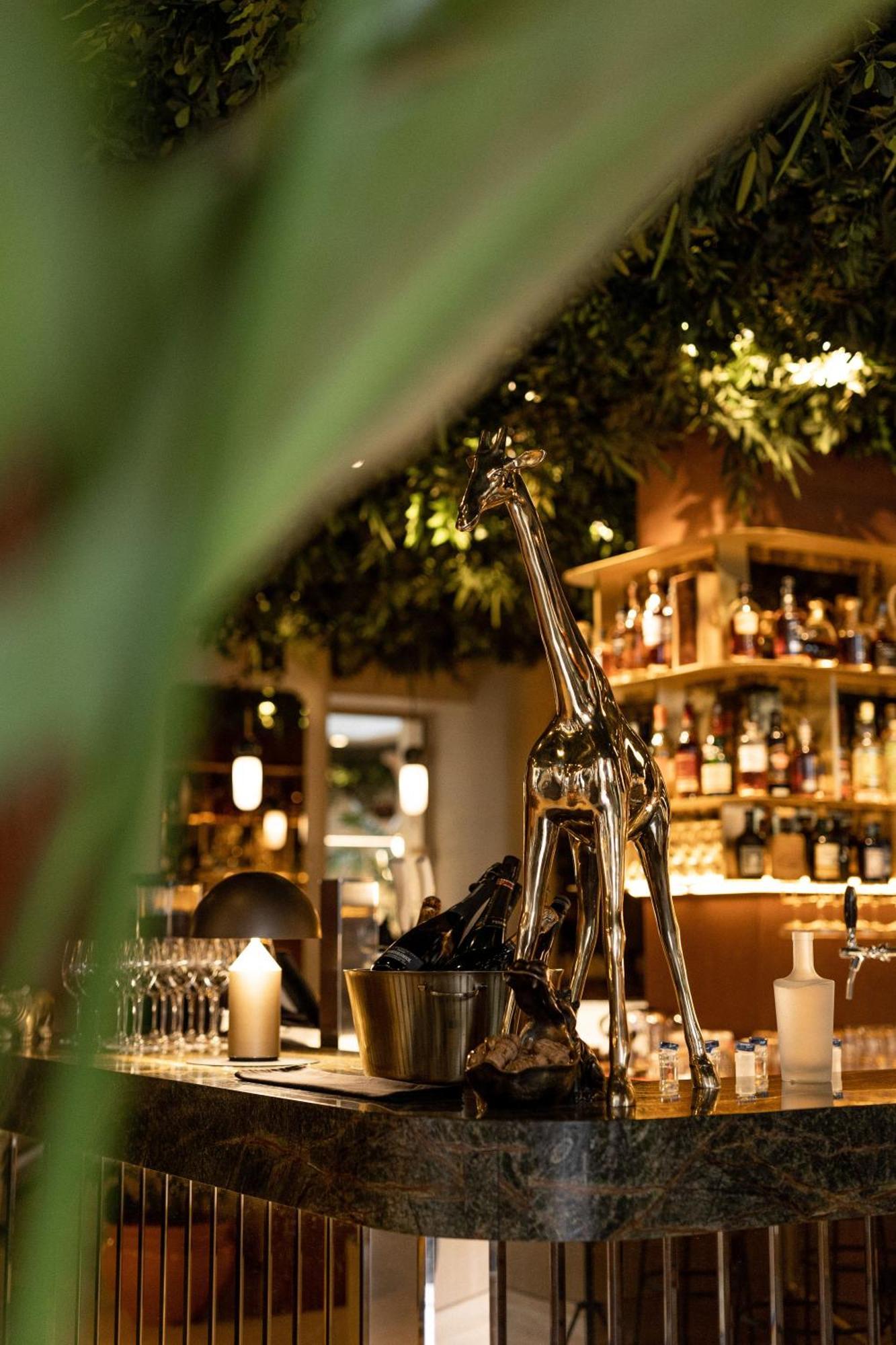 Verno House Budapest, Vignette Collection By Ihg Exterior foto The Giraffe Bar